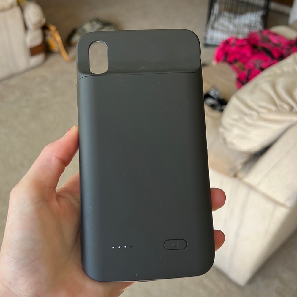 iPhone XR battery case